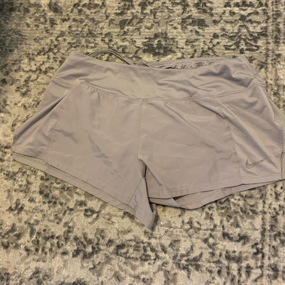 grey nike athletic shorts